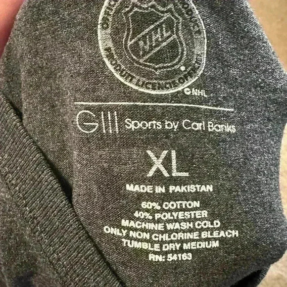 GUC. Official license product. Red wings long sleeve t-shirt. Men’s size XL. - Picture 4 of 4